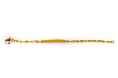 null Small yellow gold (750th) child's bracelet with flexible twisted links.

Weight...
