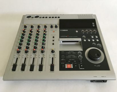 null TABLE DE MIXAGE YAMAHA

Modèle MD4S

Multi rack MD RECORDER

On y joint un equalizer...