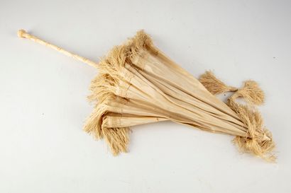 null Girl's silk parasol, bone handle