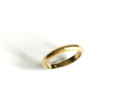 null Wedding ring in yellow gold (18K).
Weight : 3,23 g