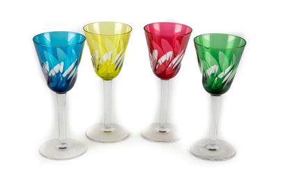 null Set of 4 crystal stemmed glasses lined with color
Small chip on one