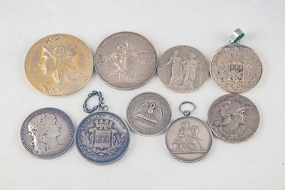 null Set of 9 medals and tokens in silver including: "Comice agricole, Concour national...