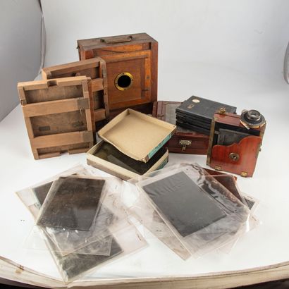 null Important lot of photographic glass plates (portraits and group portrait, old...