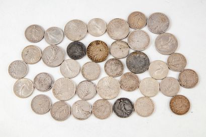 Set of silver coins including : 
- 10 coins...