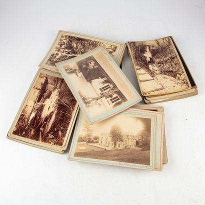 null ANONYMOUS - End of XIXth century
Set of old amateur photographs, pasted on cardboard,...