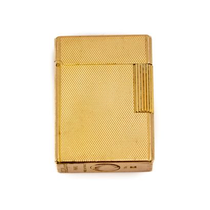 null DUPONT Paris
Lighter in pink gold plated with AB
N° A.B A 041