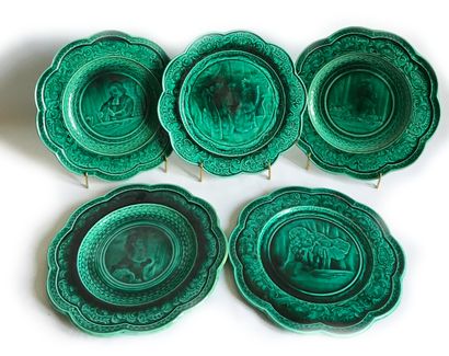null Alexis du TREMBLAY earthenware - RUBELLES
Set of 5 plates (not matched) in green...