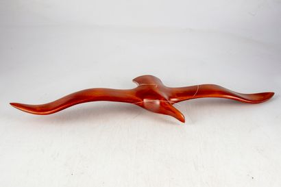 null Seagull in carved wood to hang 
L. : 56,5 cm