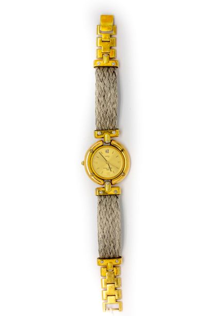 null YONGER and BRESSON
Lady's watch with round case in gilded metal. Dial with gold...