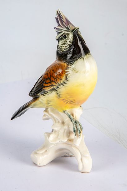 MANUFACTURE KARL ENS Manufacture KARL ENS - SAXE 
Crested tit, a bird with a branch
Polychrome...