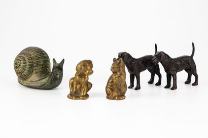 null Important ensemble de bronze animalier, représentant chats, escargot, éléphant,...