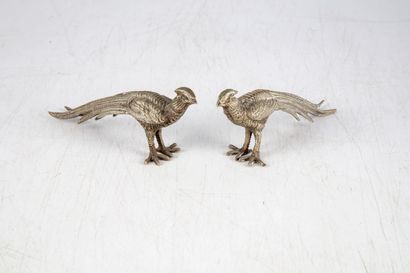 null Paire de faisans en métal argenté 
H. : 5 cm ; L.: 10,5 cm