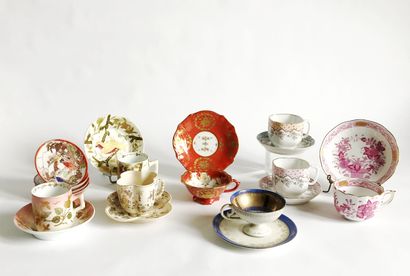 null Collection de tasses et sous tasses en porcelaine - divers modèles et manufactures
Quelques...
