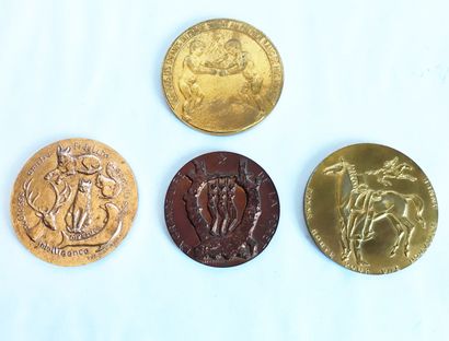 null MONNAIE de PARIS
Collection de 4 médailles de voeux en bronze Florentin doré...