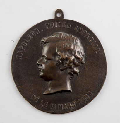null Médaille souvenir représentant le profil de Napoléon, Prince Impérial né le...
