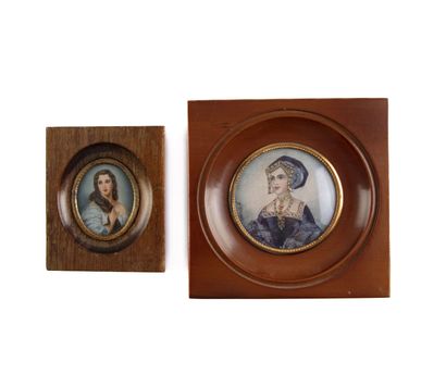 null ECOLE FRANCAISE 
Portraits de femmes
Paire de miniatures, signées
D. : 4,5 et...