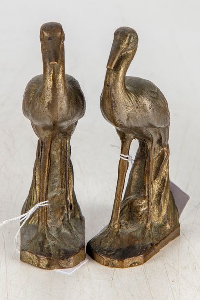 null ECOLE FRANCAISE DE La fin du XIXe 
Paire d'oiseaux en bronze 
H. : 10 cm