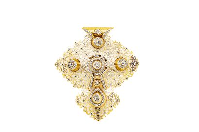 null Important Norman cross in delicately openworked yellow gold, set with white...