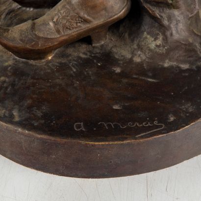 null Antonin MERCIE (1845-1916)
Jeune paysanne 
Bronze à deux patines, signé sur...