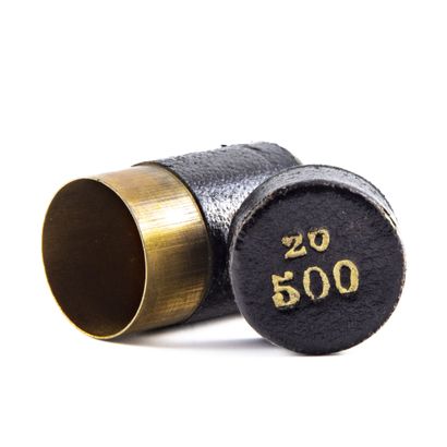 null Etui à pièces en laiton et cuir porte l'inscription "20 500"
H.: 3,5 cm ; D....