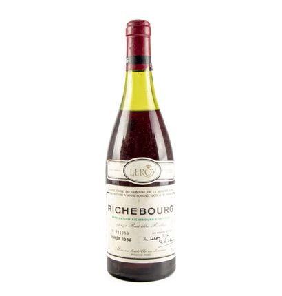 null 1 bouteille RICHEBOURG 1982 Domaine de la Romanée-Conti (Leroy)
(Niveau mi-épaule,...