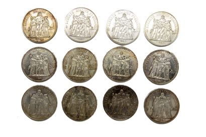 null 12 pièces de 10 francs Hercule en argent (1965,1966,1967,1968
Poids : 300,4...