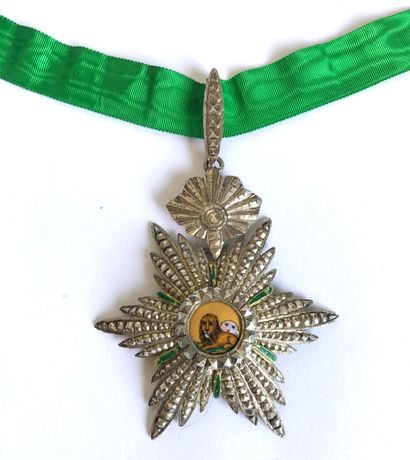 IRAN
Médaille de l'Ordre Impérial du Lion...
