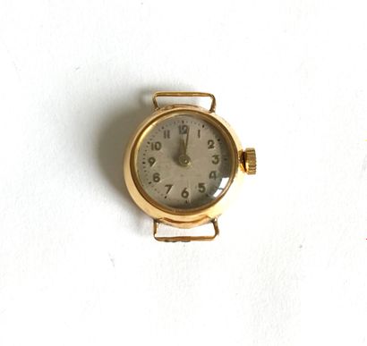 null Petite montre de Dame à boitier de forme ronde en or jaune (18K). Cadran à fond...