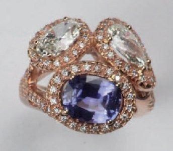 null Bague en or rose, ornée d'un saphir ovale, 2,37 cts certifié sans modification...