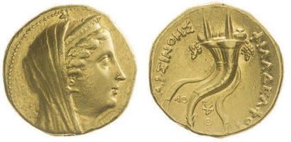 EGYPTE Ptolémée II (285-246). Octodrachme d'or (27,66 g.) aux nom et buste d'Arsinoë...