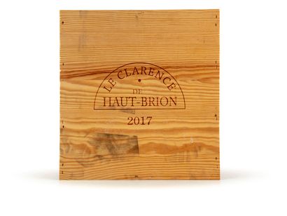 null 3 bottles Domaine Le Clarence de Haut-Brion 2017
Unopened wooden case