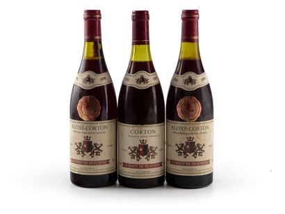 null Set of 3 bottles of wine:
- 2 bottles Aloxe-Corton, 1990, Guybout de Fraytière...
