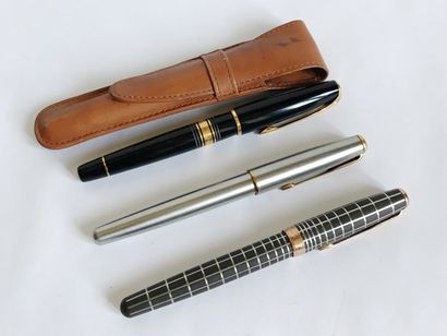PARKER et WATERMAM
Trois stylos à plume (...