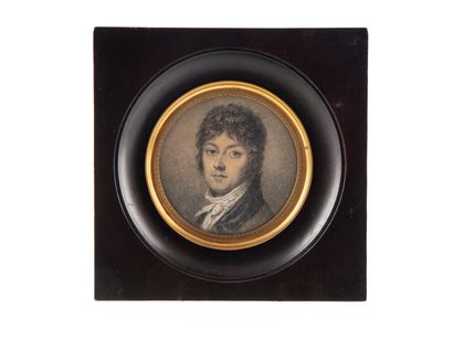 null ECOLE FRANCAISE vers 1800
Portrait d'homme
Pierre noire et rehauts de blanc
Diam....