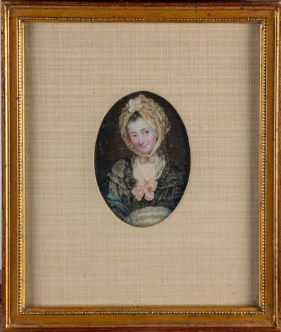 null ECOLE FRANCAISE DU XIXe
Portrait de jeune femme au noeud rose 
Miniature de...
