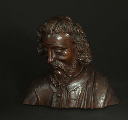 null Buste d'apôtre en bois sculpté. Époque XIXème siècle. 25 x 33 cm