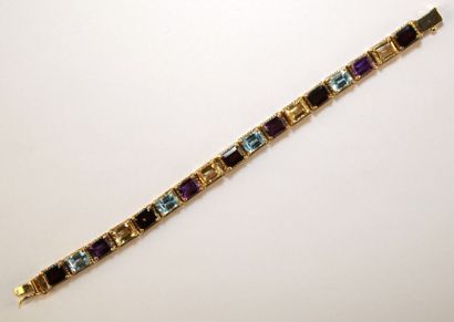 Bracelet en vermeil orné de pierres multicolores....