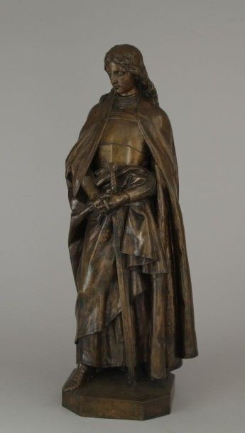 null Figure de Jeanne d’Arc en bronze à patine médaille ; signée J. Dechin (sur la...