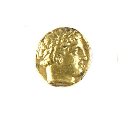 null GRECE, Macédoine, Philippe II (359-336). Statère d'or (8,51 g.) à la tête d'Apollon...