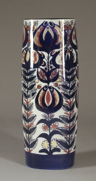null Manufacture Royale de Copenhague Vase en céramique émaillée à décor de fleurs...