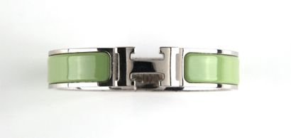 HERMES - Bracelet rigide couleur vert anis...