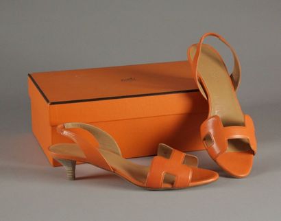 HERMES - Paire de sandales modèle NIGHT en...