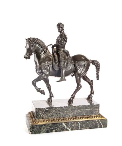 Figure équestre du Condottière, en bronze...
