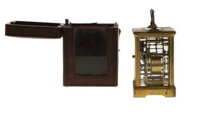 null Pendule d'officier dans son coffret

Epoque XIXème siècle

H. : 11 cm²