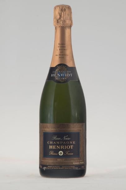 null 5 B CHAMPAGNE ROSE NOIRE (ELS à ELA) HENRIOT NM

1 B CHAMPAGNE rosé (ELA) BOIZEL...