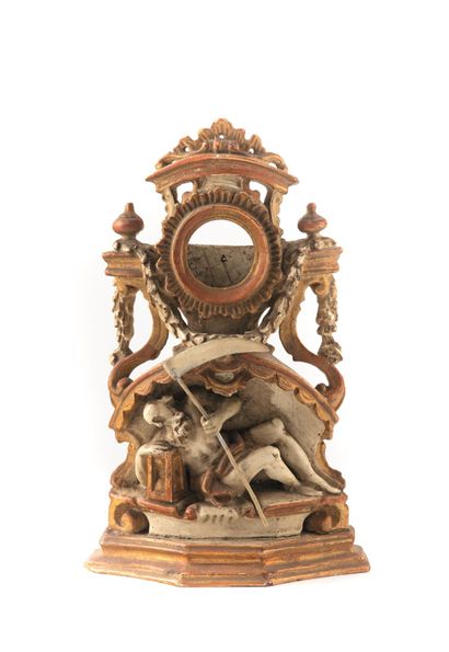 null Porte-montre en bois polychrome et doré sculpté d'une allégorie du temps et...