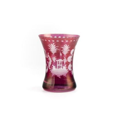 VERRERIE Petit vase en cristal de Bohème
Epoque XIXe
H. : 11 cm