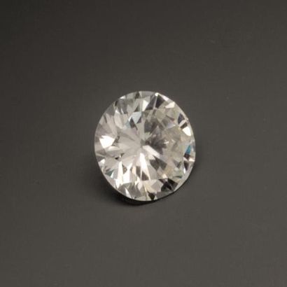 Diamant sur papier Diamant sur papier

Poids du diamant : 1,96 carats

Rapport du...
