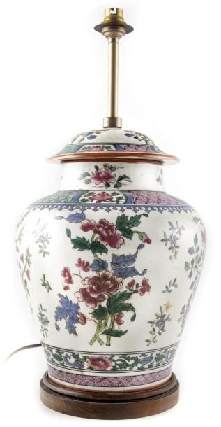 LAMPE CHINOISE Lampe chinoise H. : 52 cm 