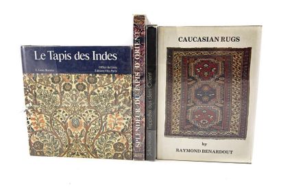 null Lot de 3 livres dont :
- Le Tapis des Indes par E. Grans-Ruedin Ed. Vilo, Paris
-...